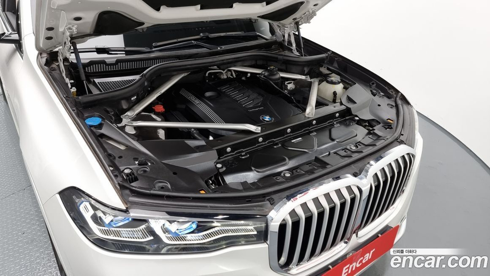 BMW X7 (G07) xDrive 40i Design Pure Excellence 7-и местный (06.2022)