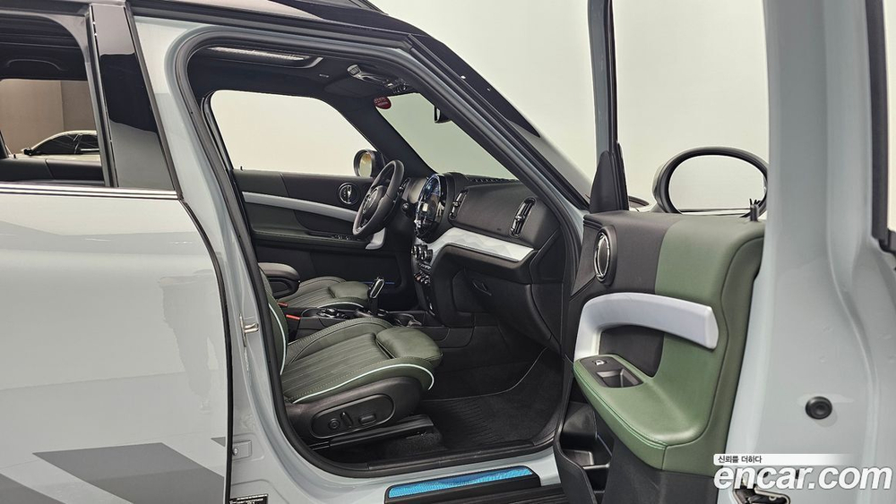 Mini Cooper S Countryman ALL4 언테임드 Editions (09.2022)