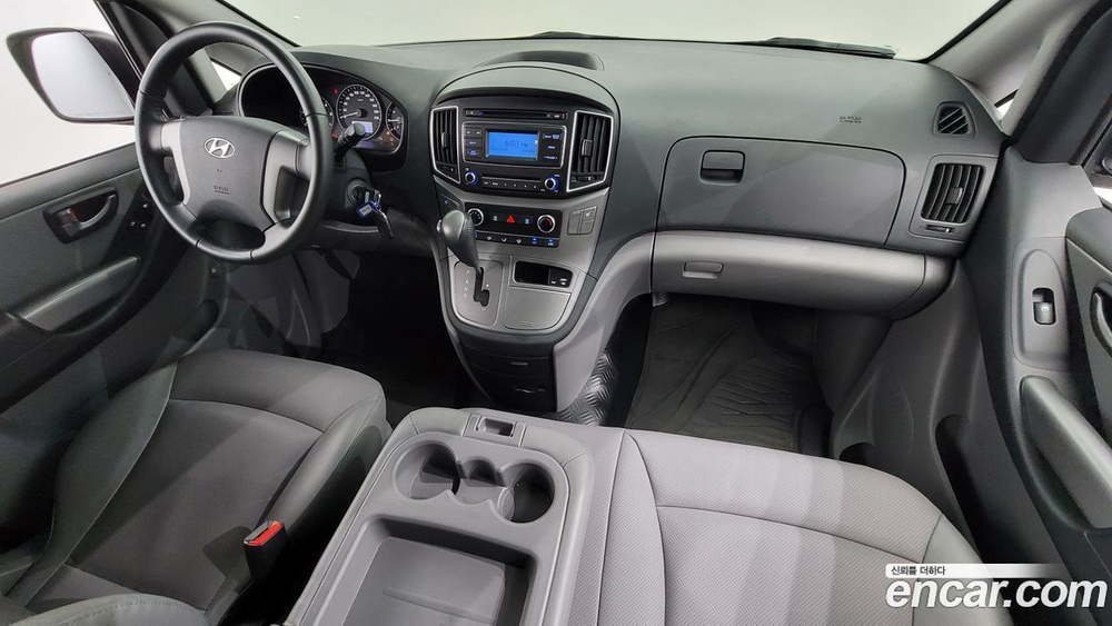 Hyundai The New Grand Starex Van 3-х местный (04.2020)
