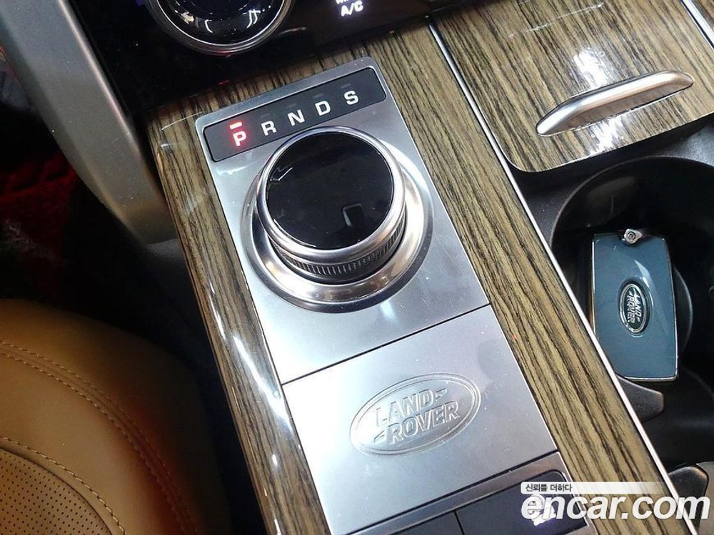 Land Rover Range Rover 4 Generation 4.4 SDV8 Vogue SE Дизель (09.2019)