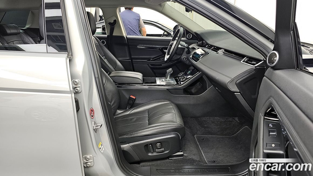 Land Rover Range Rover Evoque 2 Generation D180 SE (07.2020)
