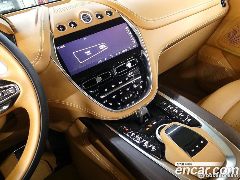 Aston Martin DBX 4.0 V8 (03.2021)