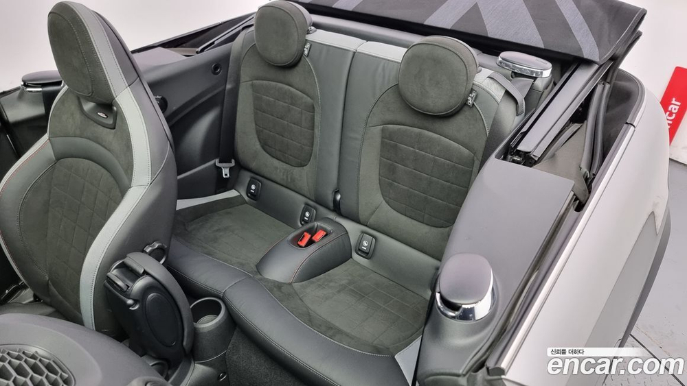 Mini Cooper S Convertible JCW (02.2023)