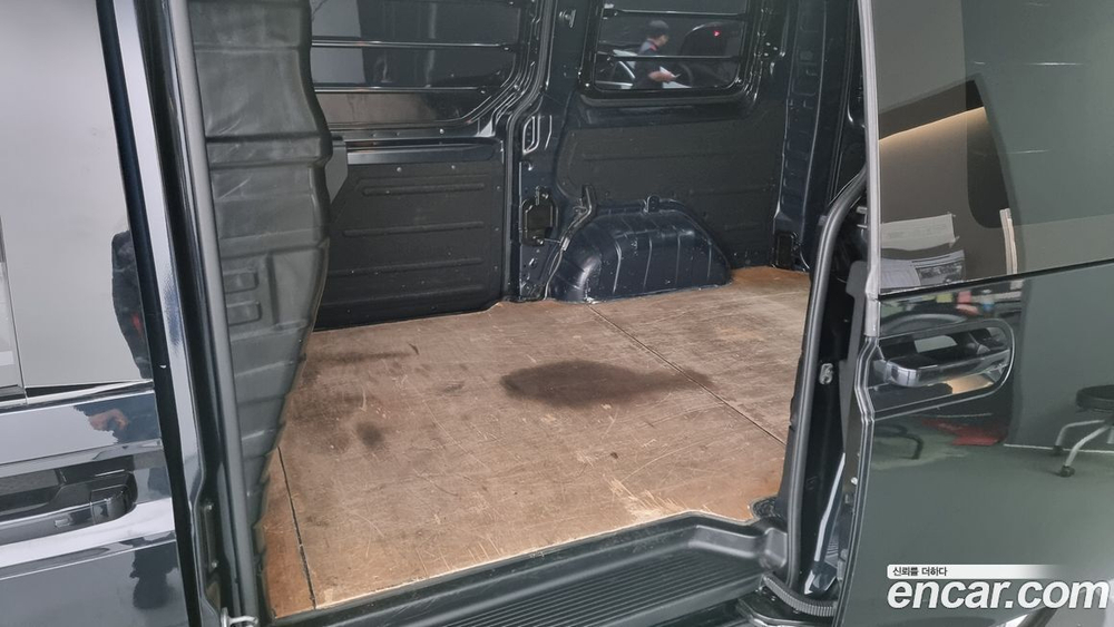 Hyundai Staria Cargo 3-х местный (07.2021)