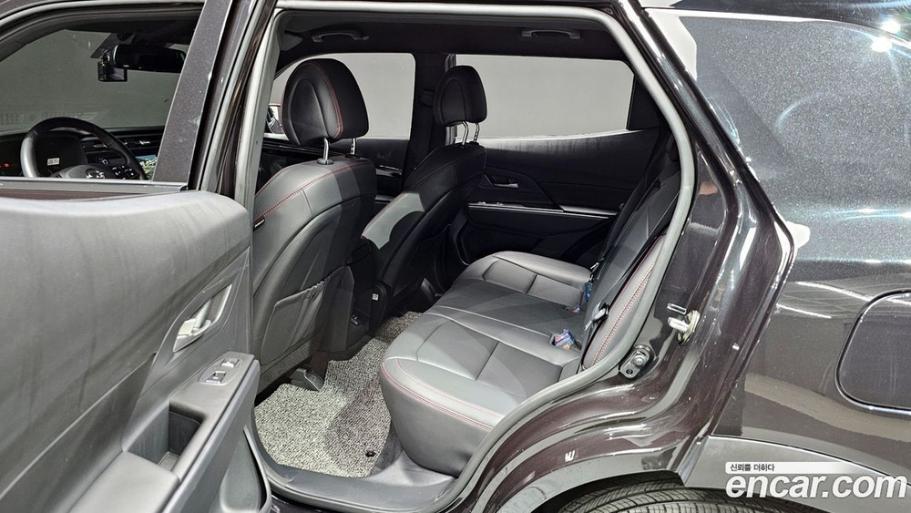 KG Mobility (Ssangyong) Beautiful Korando Бензин 1.5 4WD R-플러스 (03.2022)