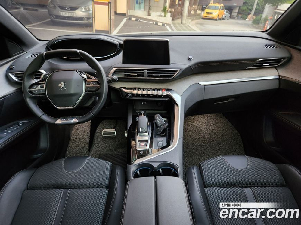 Peugeot 5008 2 Generation 1.2 Pure Tech GT (04.2022)