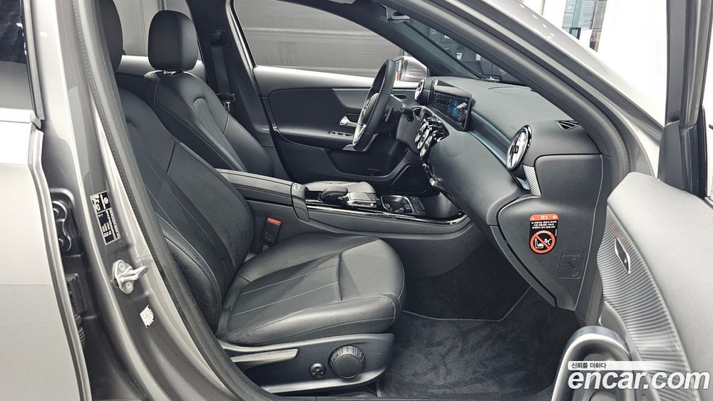 Mercedes-Benz A-Class W177 A220 Hatchback (05.2022)