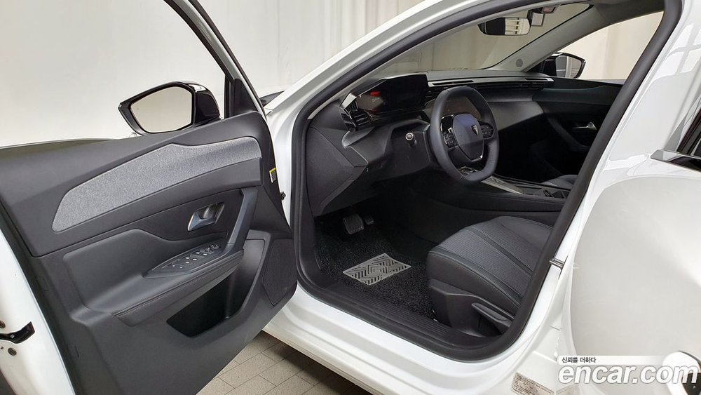 Peugeot 308 3 Generation 1.5 BlueHDi 알뤼르 (08.2022)