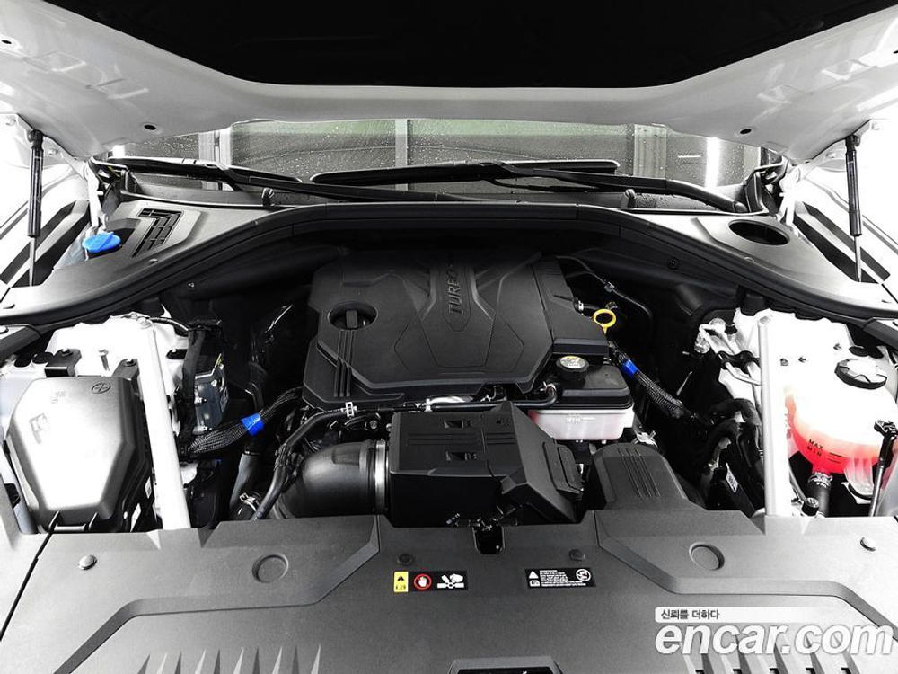 Genesis GV70 2.5T Бензин 2WD (12.2021)