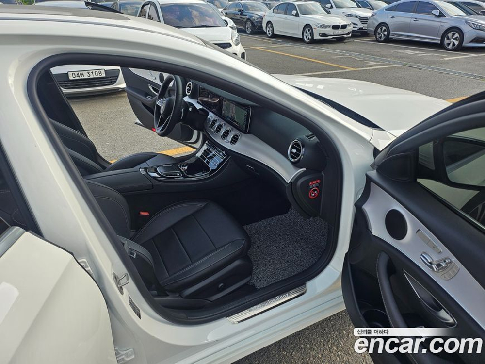 Mercedes-Benz E-Class W213 E250 Avangarde (04.2021)