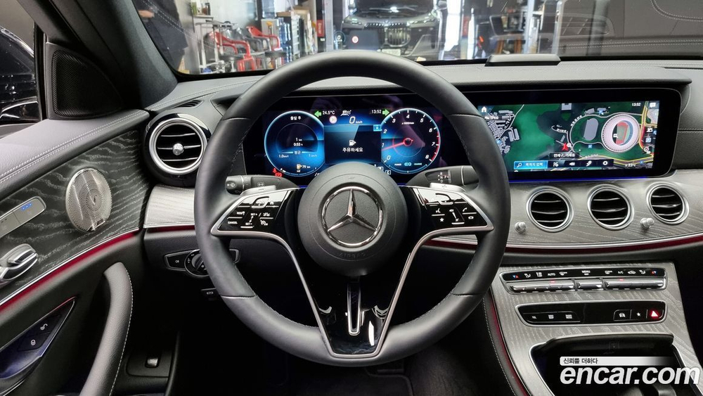 Mercedes-Benz E-Class W213 E350 4MATIC Avangarde (12.2022)
