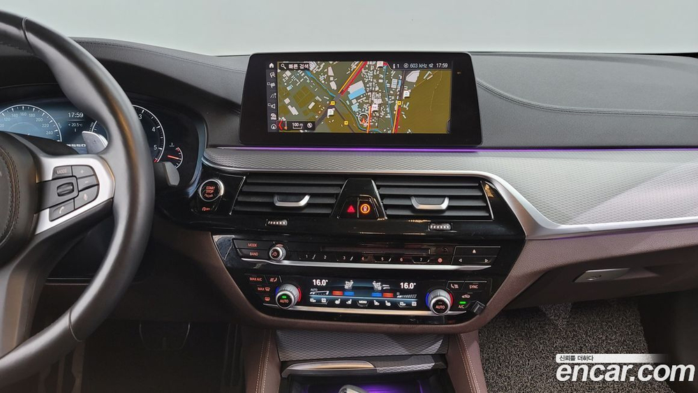 BMW 5 Series (G30) M550d xDrive (12.2019)