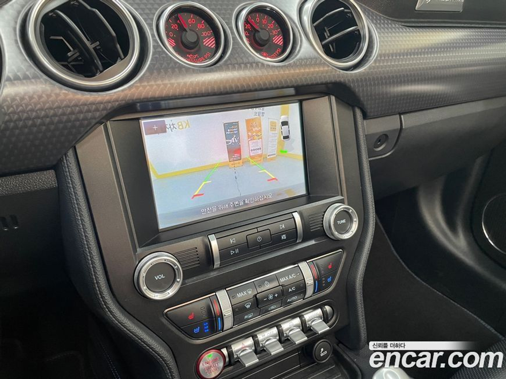 Ford Mustang Convertible (10.2019)