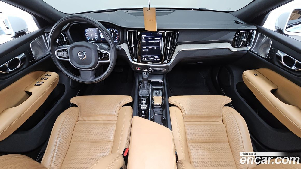 Volvo V60 Cross Country 2 Generation T5 Pro AWD (03.2020)