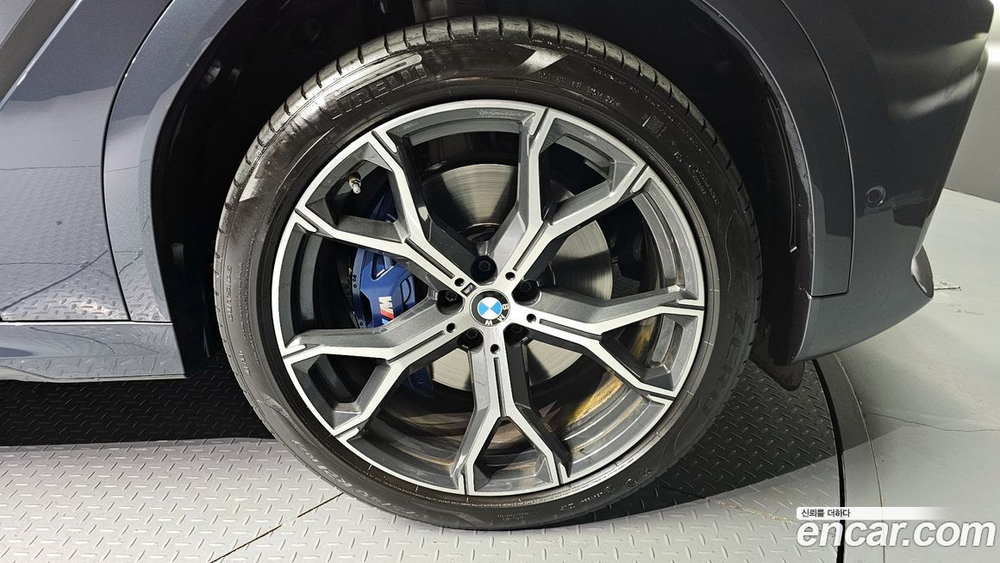 BMW X6 (G06) xDrive40i M Sports (10.2020)