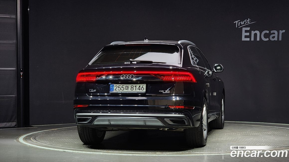 Audi Q8 45 TDI Quattro Premium (03.2021)