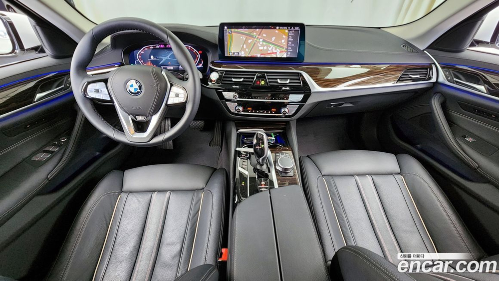 BMW 5 Series (G30) 520i Luxury (11.2022)