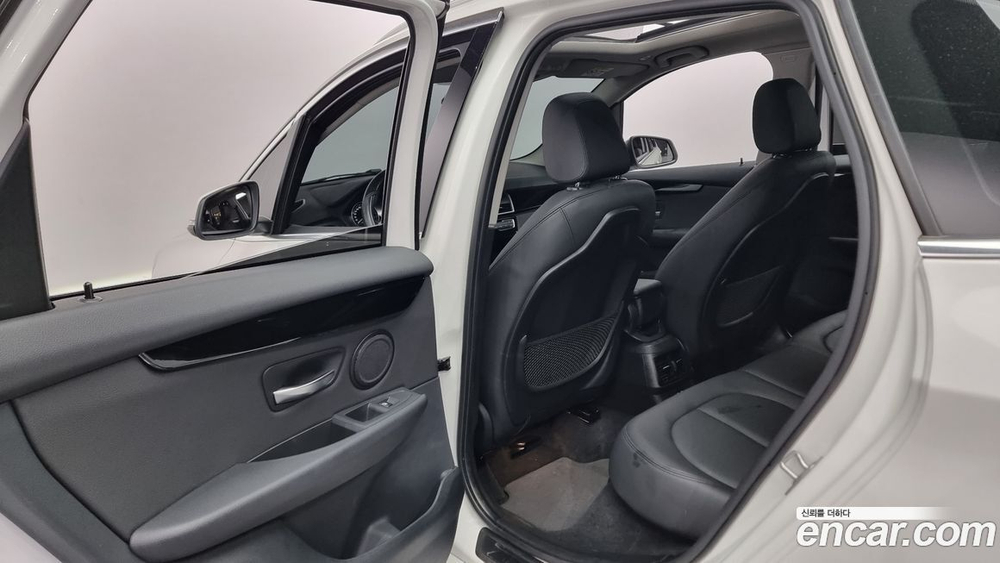 BMW 2 Series Active Tourer (F45) Advantage (12.2020)