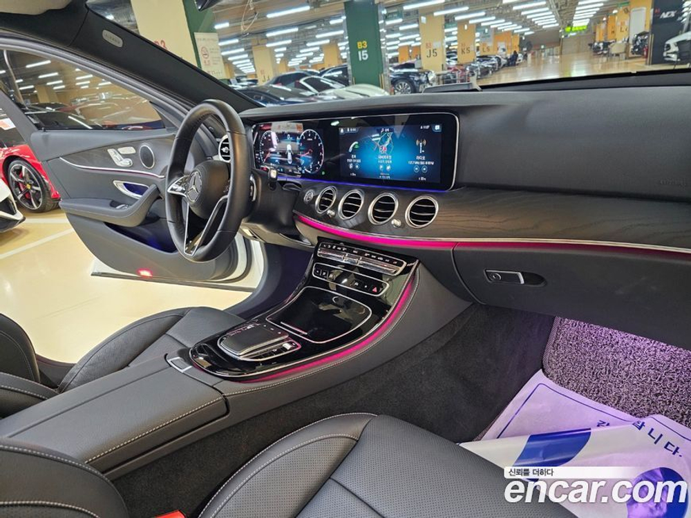 Mercedes-Benz E-Class W213 E250 Avangarde (02.2022)