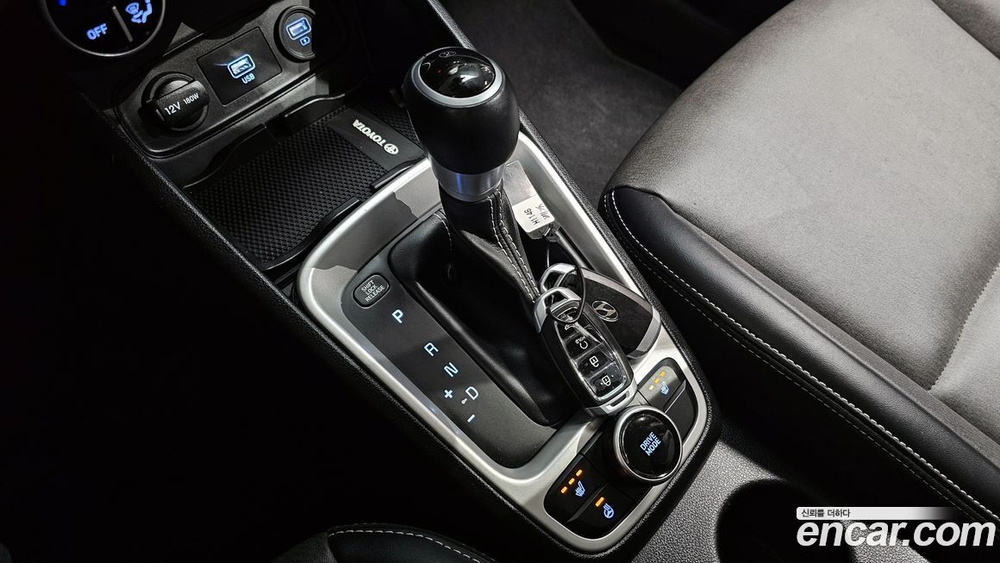 Hyundai Venue 1.6 Modern (03.2020)