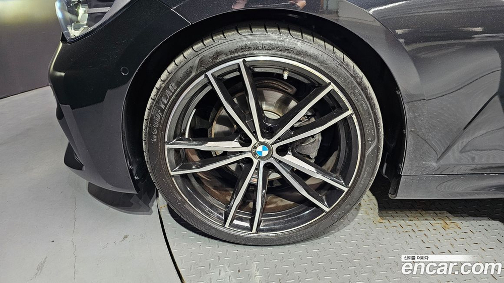 BMW 3 Series (G20) 320i M Sports (06.2022)