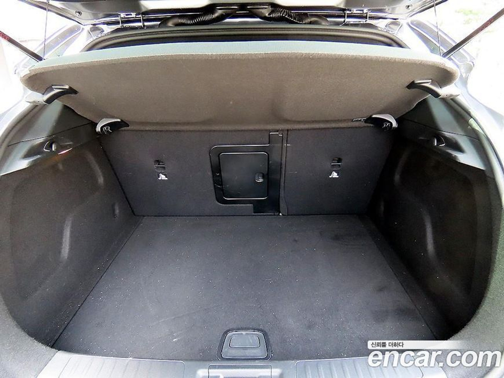 Infiniti Q30 2.0 Sports Essential (11.2019)