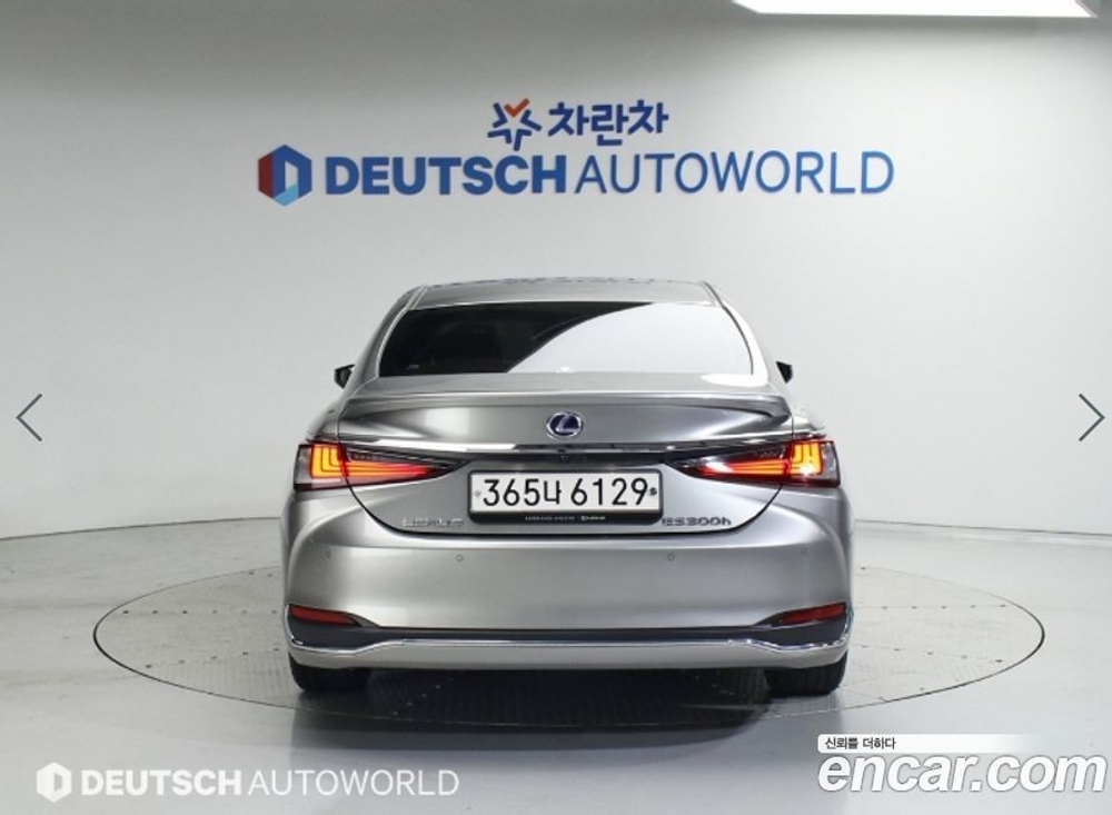 Lexus ES300h 7 Generation Luxury Plus (10.2020)