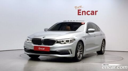 BMW 5 Series (G30) 520i Luxury (04.2020)