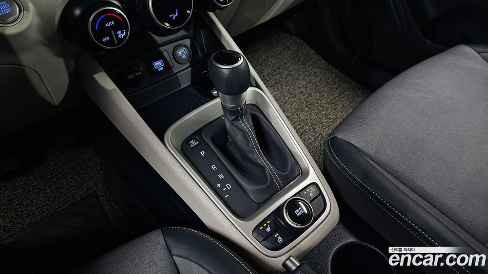 Hyundai Venue 1.6 Modern (04.2020)