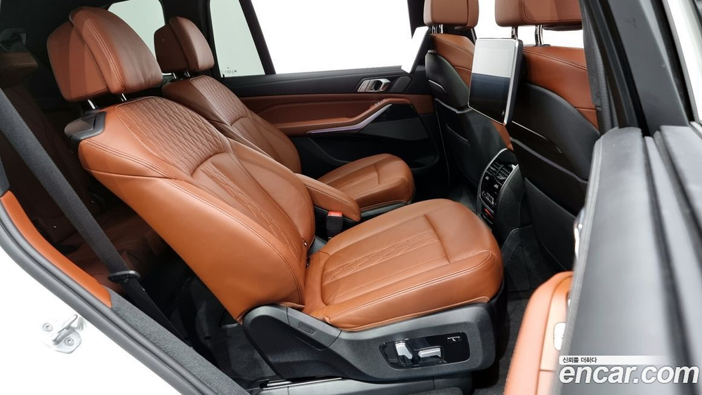 BMW X7 (G07) xDrive 40i M Sports 6-и местный (11.2020)