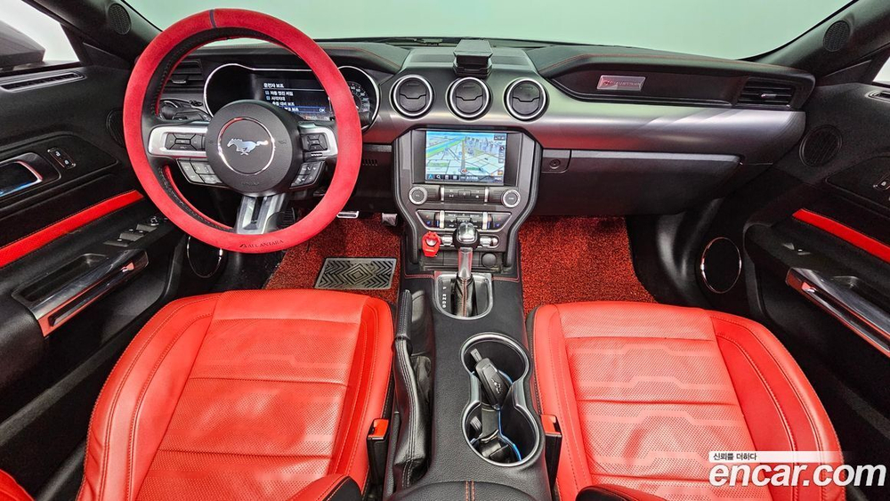 Ford Mustang Convertible (07.2022)