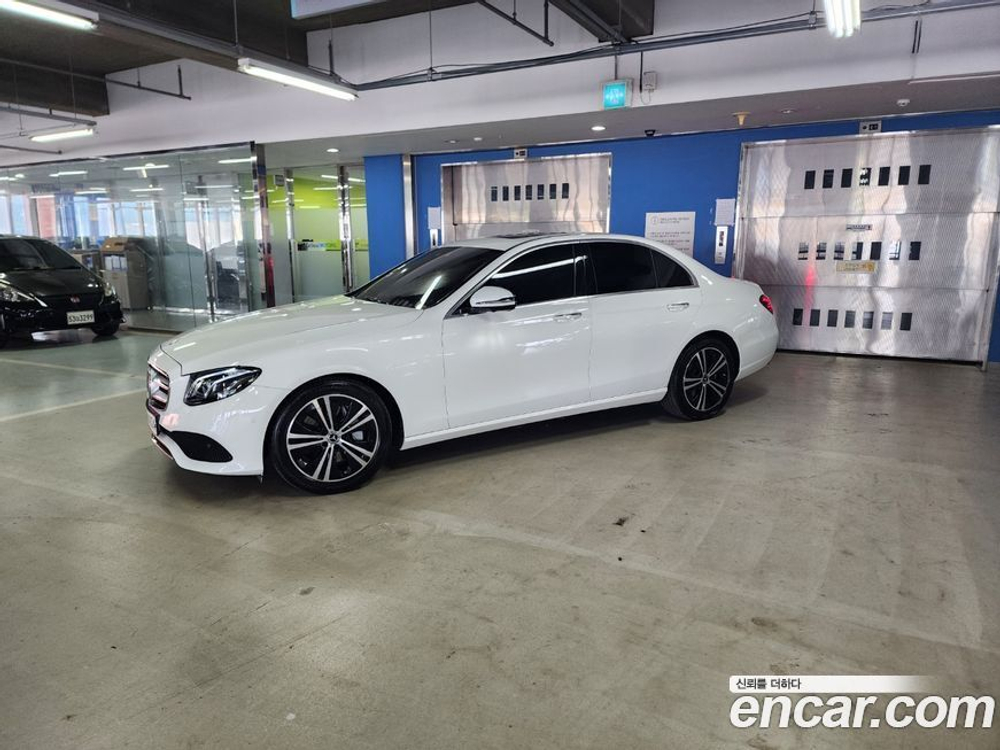 Mercedes-Benz E-Class W213 E300 Avangarde (06.2020)