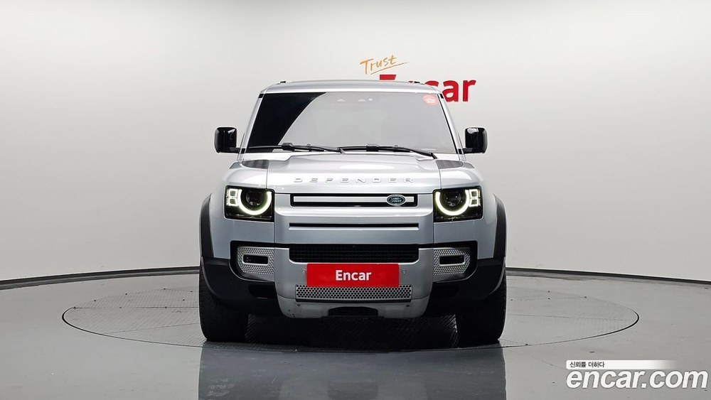 Land Rover Defender (L663) 110 D250 SE (08.2021)