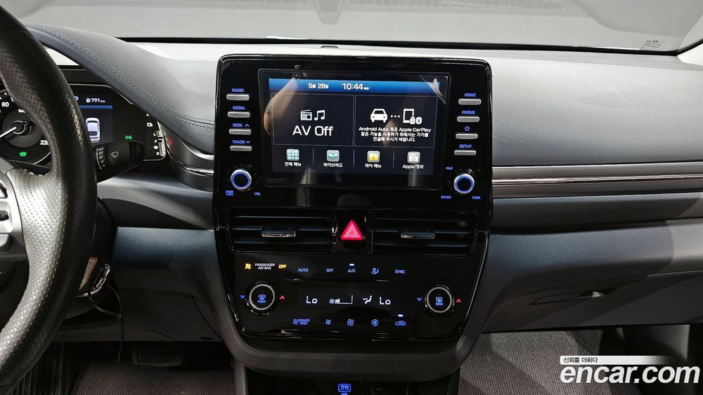 Hyundai The New Ionic Hybrid 1.6 HEV (09.2019)