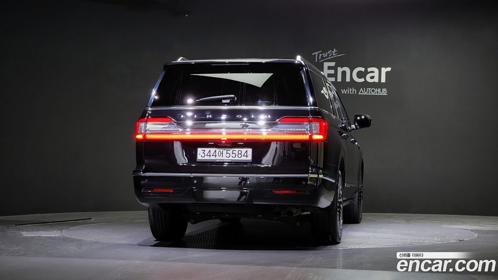Lincoln Navigator 3.5L Черный 레이블 (07.2020)