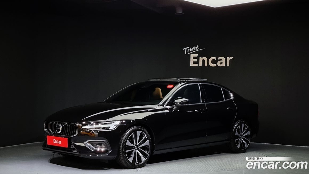 Volvo S60 3 Generation B5 Ultimate Bright (12.2022)