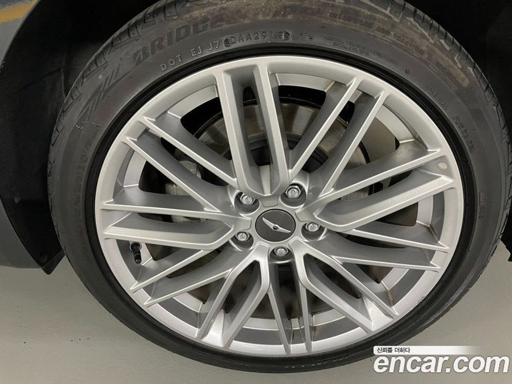 Genesis G70 2.0T AWD (03.2020)