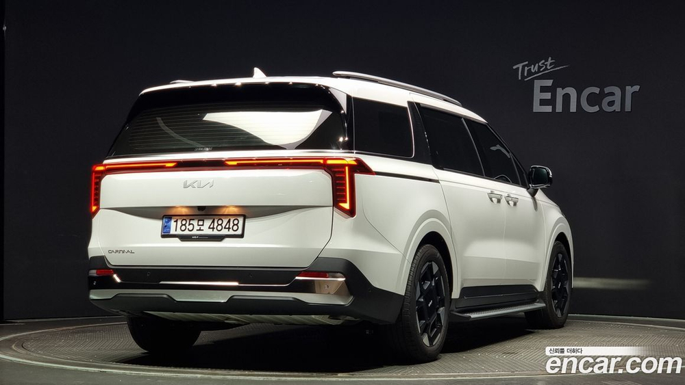 Kia The New Carnival (Sedona) 4 Generation Бензин 9-и местный Noblesse (04.2024)
