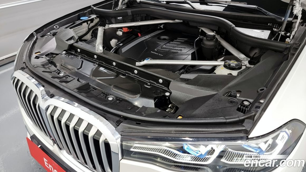 BMW X7 (G07) xDrive 40i Design Pure Excellence 6-и местный (10.2020)