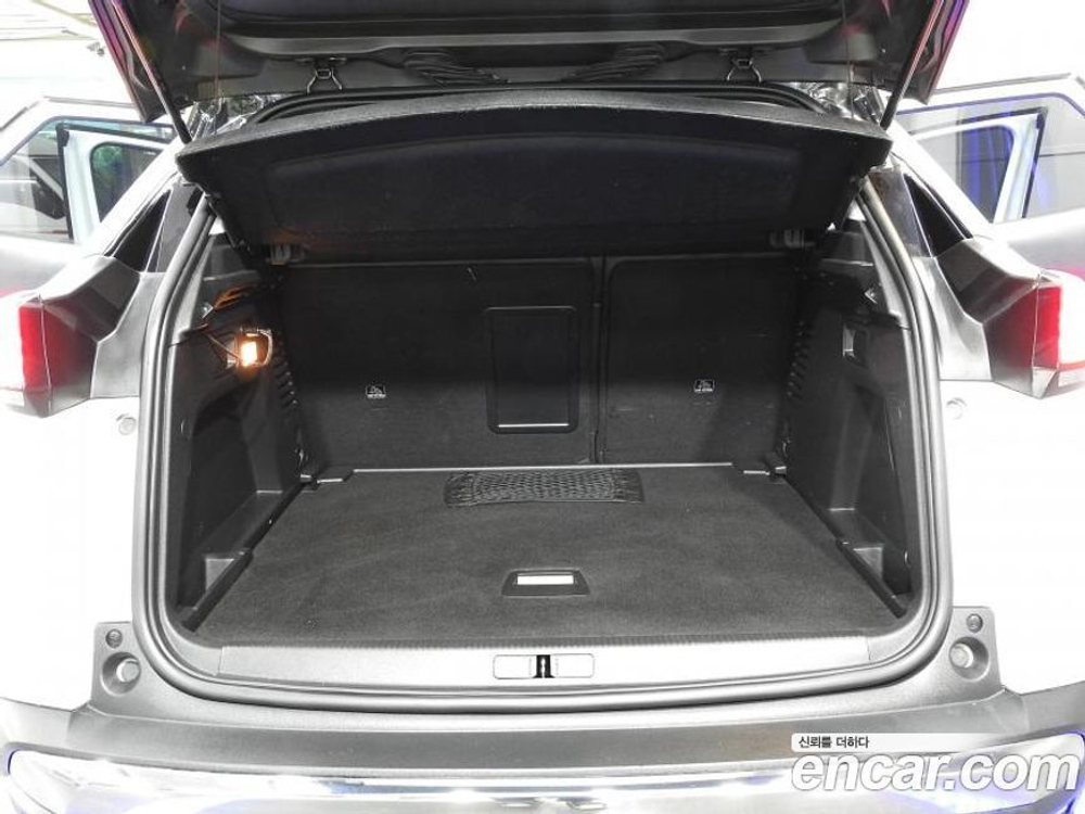 Peugeot 3008 2 Generation 1.6 BlueHDi 알뤼르 (05.2020)