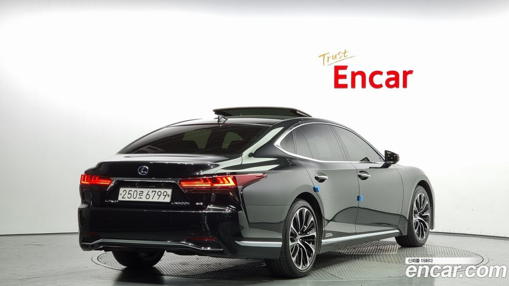 Lexus LS500h 5 Generation 3.5 Luxury AWD (04.2021)