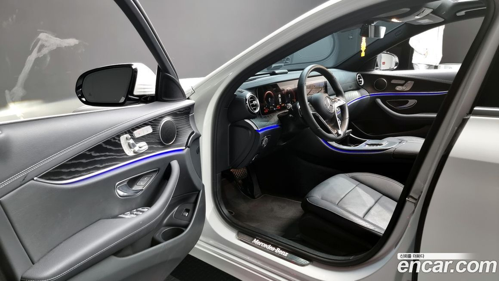 Mercedes-Benz E-Class W213 E250 AMG Line (08.2023)