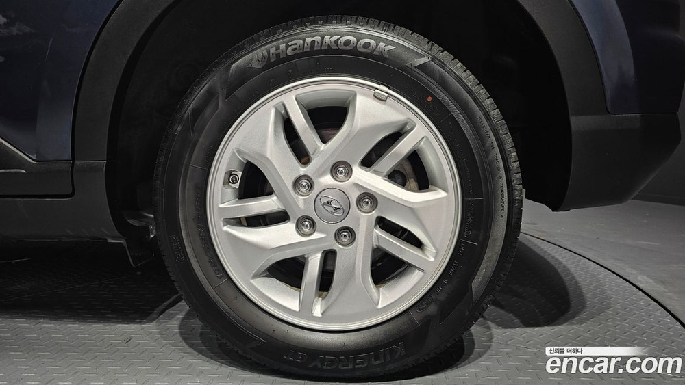 Hyundai Venue 1.6 Modern (03.2020)