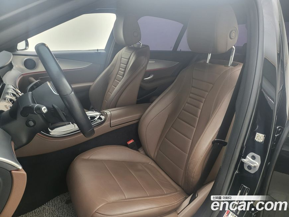 Mercedes-Benz E-Class W213 E300 Avangarde (08.2019)