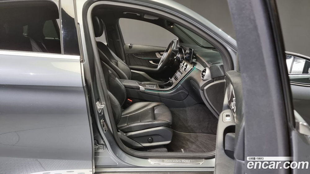 Mercedes-Benz GLC-Class X253 GLC300 4MATIC Coupe (10.2021)