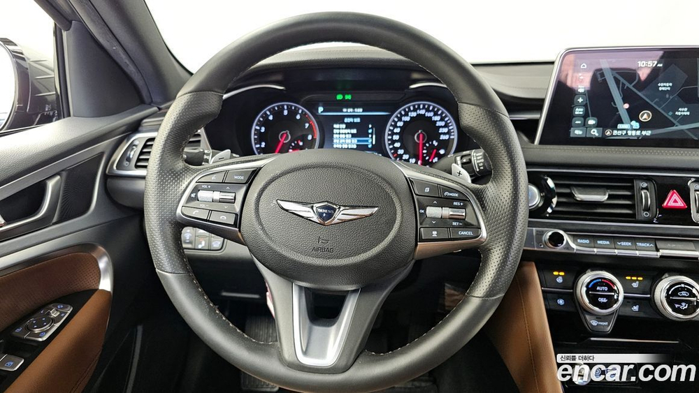 Genesis G70 2.0T AWD (10.2019)