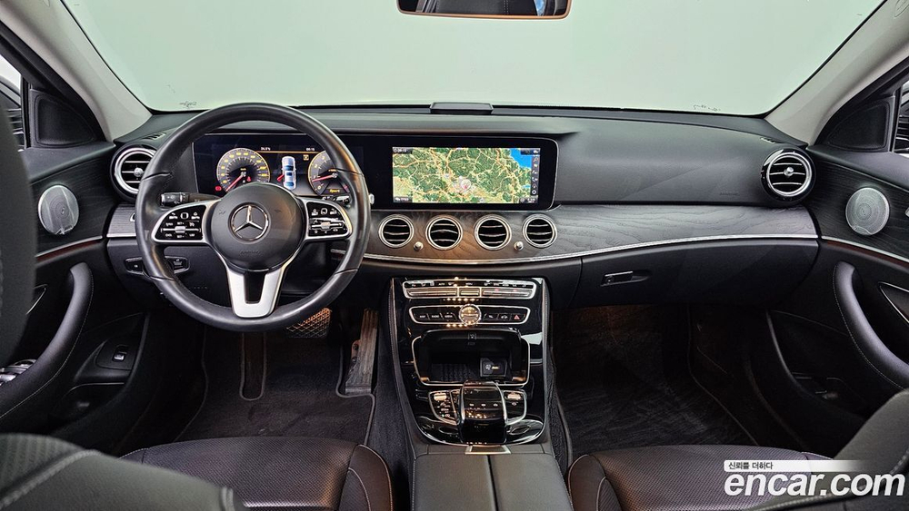 Mercedes-Benz E-Class W213 E300 4MATIC Avangarde (11.2019)