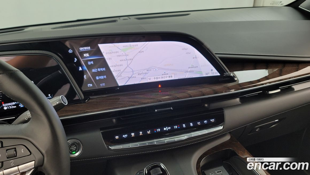 Cadillac Escalade 5 Generation 6.2 (08.2021)