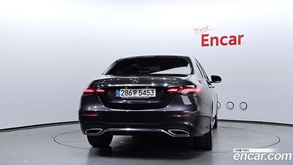 Mercedes-Benz E-Class W213 E220d 4MATIC AMG Line (12.2020)
