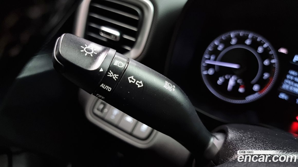 Hyundai Venue 1.6 Modern (09.2019)